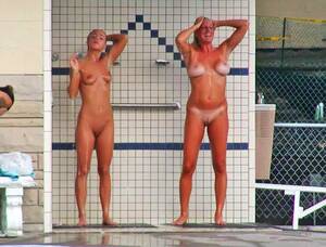 beach girl nude public shower - Nude women in public shower - 79 photo
