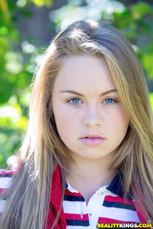 Madison Chandler Pure 18 Anal - Teenage cutie Madison Chandler uncovering her tempting curves outdoor -  Pichunter