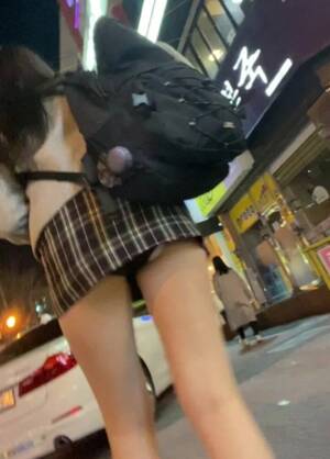 korean public upskirt - Korean girl upskirt - video 9 - ThisVid.com