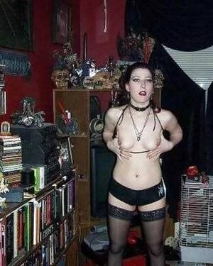 amatuer goth nude - Gothic Amateur Porn Pics - PICTOA