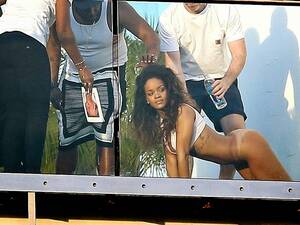 Ebony Celeb Porn Captions - ebony celebrity porn captions rihanna bottomless bare ass photoshoot  candids - XXXPicz