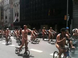fat nude bike ride - 