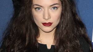Lorde Porn - Lorde uitgenodigd om te zingen bij porno-Oscars | Muziek | NU.nl