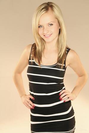 Bella Black Porn Babe - Bella Anne Babe Porn Pics & Naked Photos - PornPics.com