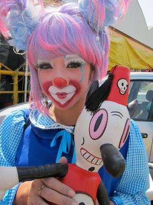 Mexican Clown Porn - Gary Baseman is currently in Mexico, and Toby went along for the ride,  posing with Mexican clowns of course.