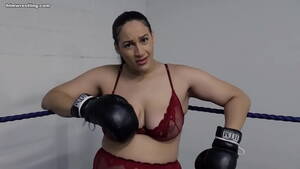 Boxing Fetish Porn - Curvy BBW Boxing in Lingerie - XVIDEOS.COM