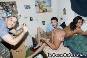 after party sex college rules girls - College drunk girls is having a girl to girl sex after party - Pichunter