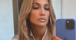 Jennifer Lopez Porn Blowjobs - Jennifer Lopez's 13-Year-Old Daughter Emme Steals The Show In Rare Selfie