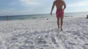 Beach Pissing Bali - Pissing Pants: Bodybuilder pees on the beach - ThisVid.com