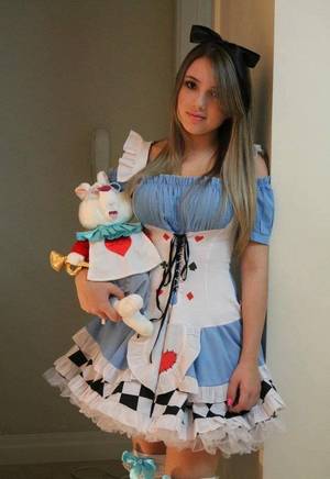 Alice In Wonderland Xxx Porn - SEXY SELFIES ðŸ˜ðŸ˜ˆðŸ“±ðŸ”¥ on Twitter: \