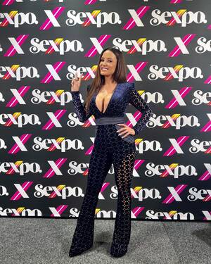 Anna Lisa Porn Star Web Page - Lisa Ann Signed 8x10 Photo. Adult Actress Pornstar AVN Winner Beckett COA.  A43 | eBay