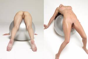 Muriel Pussy - muriel, brunette, model, posing, skinny, delicious, sexy, perfect girl