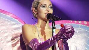 Mature Pussy Miley Cyrus - I am Miley's mother. I am her lover. I am her critic. I am a mixed-up  hormonal monster\