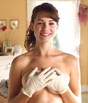 Lyndsy Fonseca Porn - Lyndsy Fonseca - Free pics, galleries & more at Babepedia