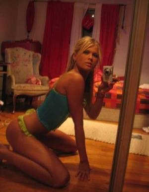 Best Blonde College Porn - blonde college seflie