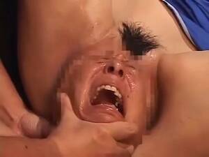 Bald Head Pussy Porn - Bald Man Pushing Head Into Big Pussy - NonkTube.com