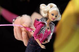 Barbie California Porn - Barbie's Discontinued Dolls: Meet Allan, Pregnant Midge and More