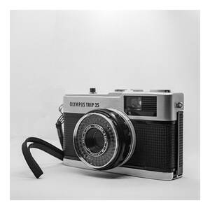 Looking Up At Camera Porn - Tiny Camera Porn - Page 12