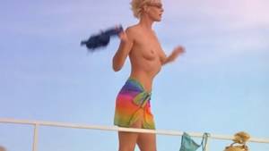 Anna Gunn Tits Boobs - Anna Gunn â€” Nobody's Baby â€” Anna Gunn? From Deadwood and Breaking Bad?  Topless in a bad comedy? NO WAY.