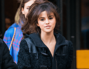 Best Lesbian Teenagers With Salena Gomez Porn - Is Selena Gomez Gay? She Gets Cozy With Female Friend in Aussie