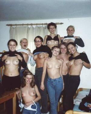 group flashing tits - Naked Girl Groups 22 - Girls Flashing in Groups Porn Pictures, XXX Photos,  Sex Images #1005406 - PICTOA