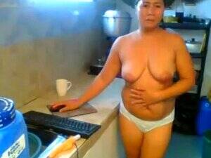 Mature Pinay Porn - Mature Pinay porn videos at Xecce.com