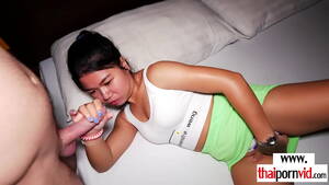 Bargirl Porn Apple - Ugly faced amateur Thai teen bargirl Apple fucked by a big white cock -  XVIDEOS.COM