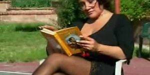 mature seduce guy - Mature Woman seduces Young Guy...1-F70