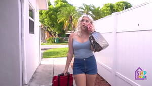 Celebrity Porn Parody - Porn Parody XXX Celebrity Blonde Amber Heard and Johnny Depp What Happened  After the Trial - XNXX.COM