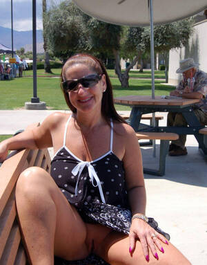 mardi gras upskirt - mardi gras public amateur flasher