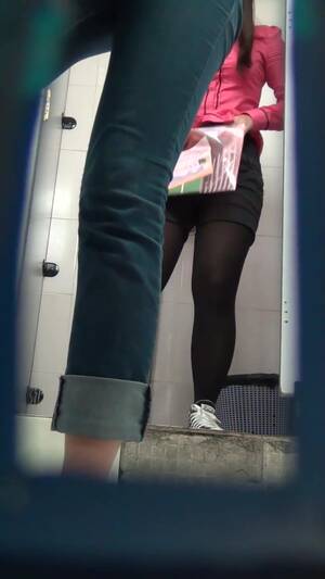 mall girls voyeur - China shopping mall toilet voyeur - video 9 - ThisVid.com