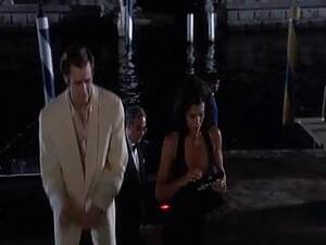 Ace Ventura Sexy - Courteney Cox - Ace Ventura Pet Detective : XXXBunker.com Porn Tube