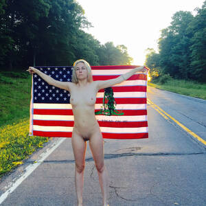 conservative nude - 100 nude women during the Republican National Convention in Cleveland -  Alrincon.com