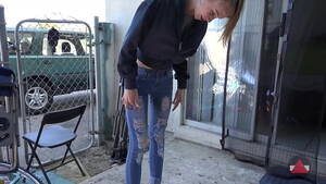 girl deepthroats in tight jeans - Skinny Girl in Tight Jeans Sucks Ice Pop - XVIDEOS.COM