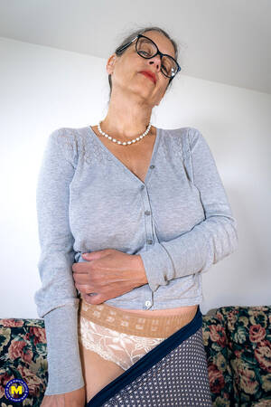 Granny Glasses Porn Tina - Maturenl Busty Tina Interactive Pornomilf Mangoporn Milf ViP Porn Pic Sex  Photo xXx Picture