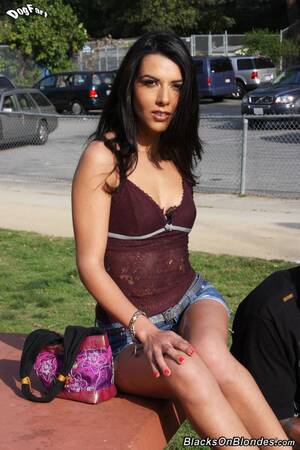 Lou Charmelle Interracial - Slutty Chick Lou Charmelle Enjoys Anal Sex With These Two Big Black Dudes  And Their Pipes / DefineBabe.com