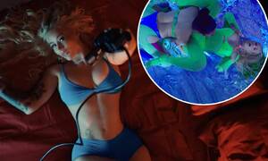 Iggy Azalea Porn Xxx - Iggy Azalea releases raunchy sex tape after joining OnlyFans | Daily Mail  Online