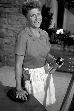 Alice Brady Bunch Porn - Life couldn't function without this gem! #Alice #TheBradyBunch Â· The Brady  BunchTv ...