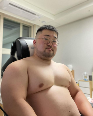 asian bear - beefymuscle.com - Asian muscle bear | MOTHERLESS.COM â„¢