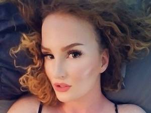 free housewives cam - RoxyBinxx