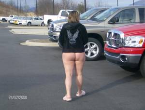 bbw wife naked outside - BBW wife gets naked outside at the car lot