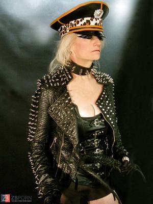 Dominatrix Granny Porn - GRANNY LEATHER FETISH DOMINATRIX