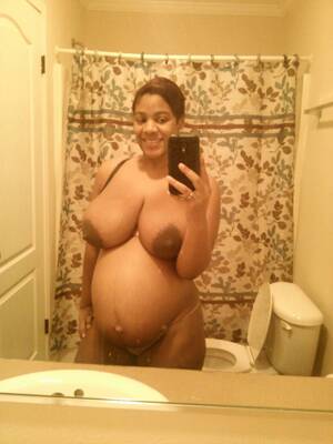 naked preggo selfie - Preggo Selfie Porn Pic - EPORNER