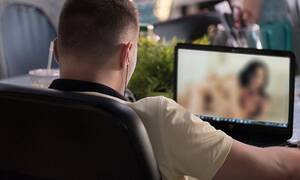 black girl cell phone hacked - Hackers are able to capture video of people using porn websites | Daily  Mail Online