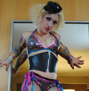 Bridget Powers Midget Porn - Porn star Bridget Powers arestado dahil sa pananaksak sa nobyo - Bombo  Radyo News