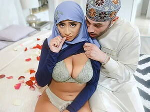 Muslims Religious Porn - Religious Muslim with Massive Inborn Tits - Hot Porn Tube