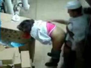 arab spy cam porn - Hidden Cam Taped A Chef Cook Fucking Arab Waitress In a Restaurant Storage  - NonkTube.com