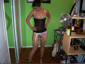 Amateur Brunette Girl Porn - Amateur Teen Nude Brunette 99