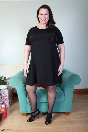 chubby slut wife showing off - 