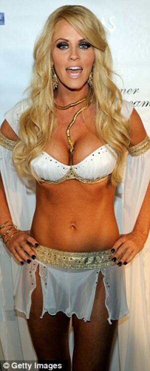 Jenny Mccarthy Porn Xxx - Jenny McCarthy goes public with her new man... a former model with an  impeccable set of pecs | Daily Mail Online